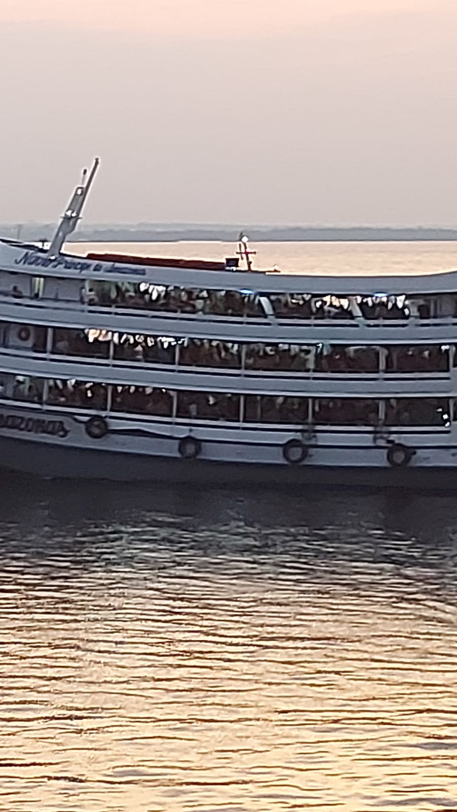 PF apreende barco que transportava eleitores em troca de votos para candidata a deputada no Amazonas