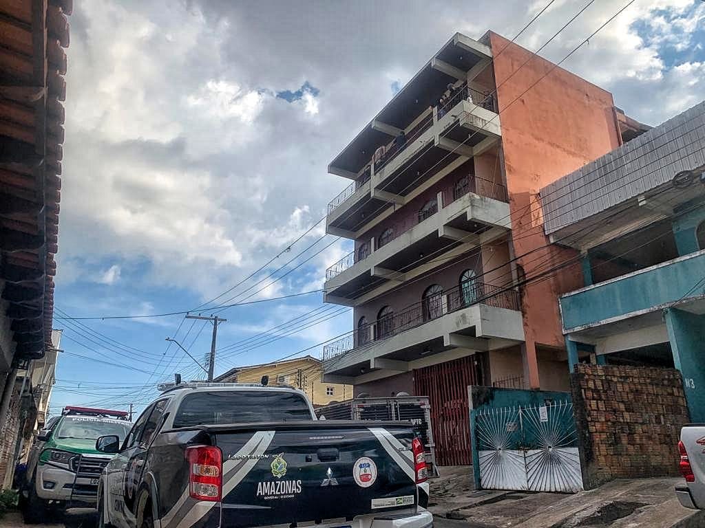 Mulher é encontrada morta dentro de apartamento em Manaus
