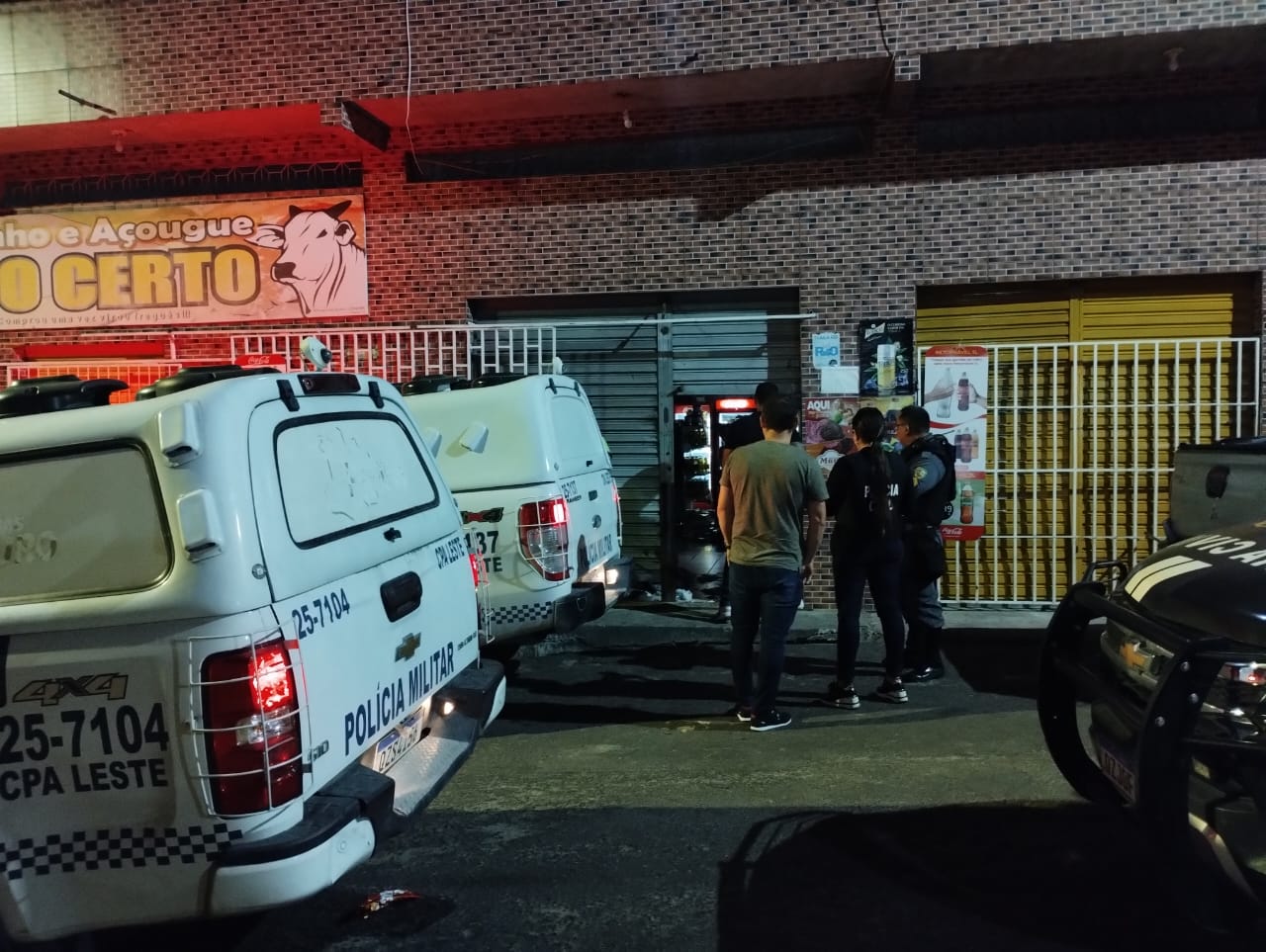 Criminosos invadem mercadinho e matam dono do estabelecimento em Manaus
