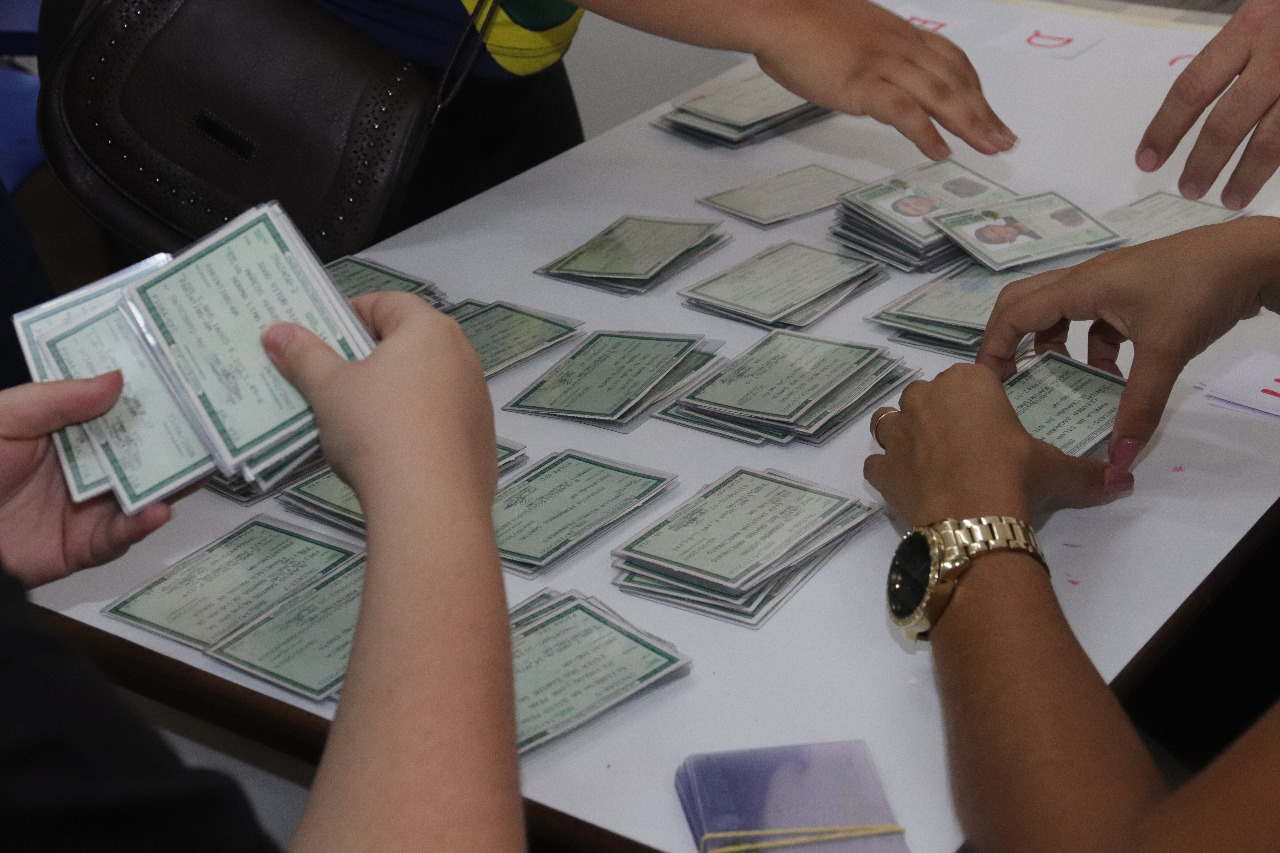 PACs de Manaus convocam mais de 10 mil pessoas que solicitaram RG e não foram buscar