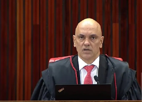 Moraes determina afastamento do governador Ibaneis Rocha