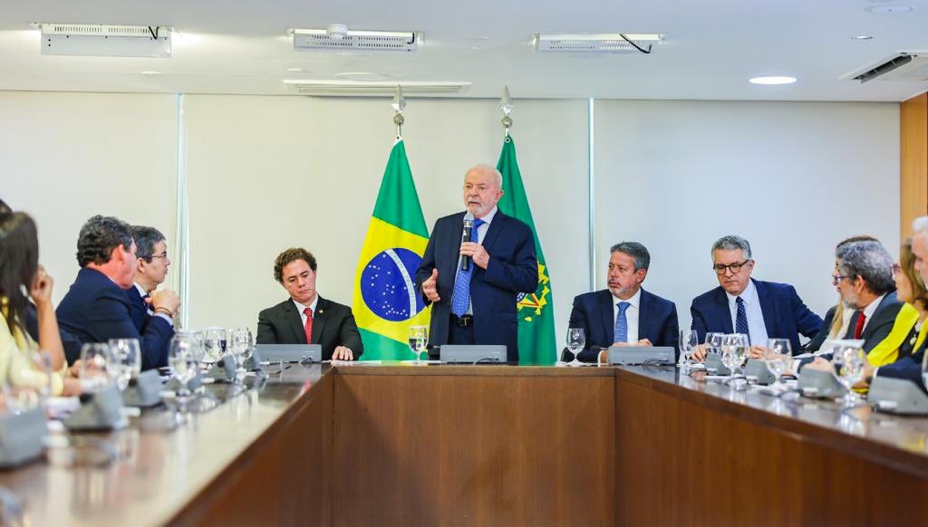 Lula diz que ataque de bolsonaristas foi ação de 'aloprados' que serão punidos