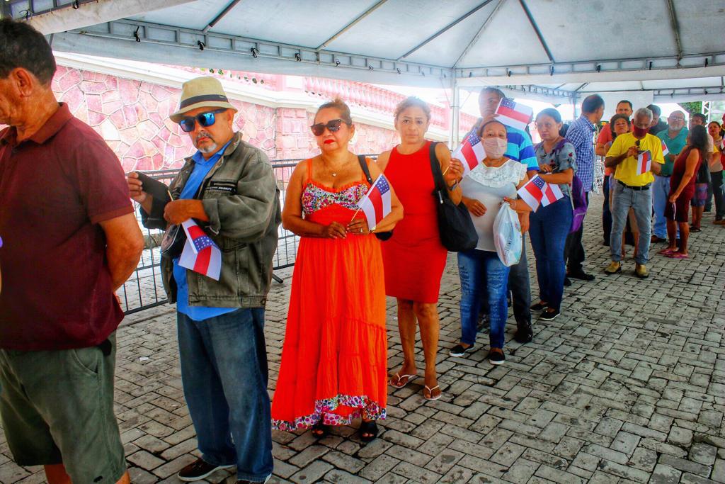 Último adeus: Mais de 3 mil pessoas já se despediram de Amazonino Mendes