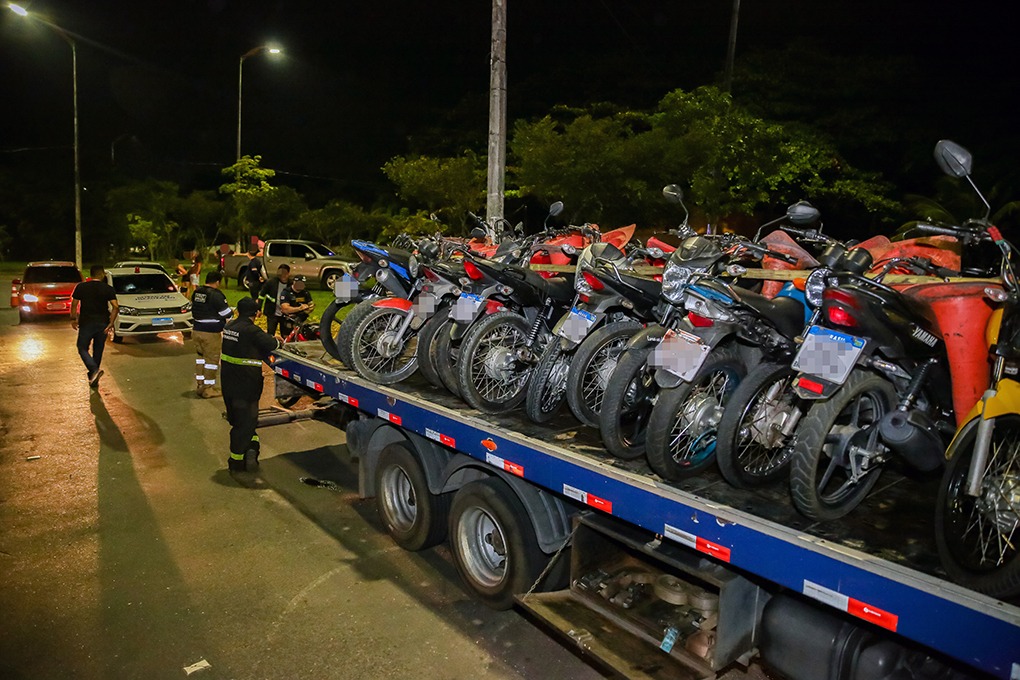 'Rolezinhos' terminam com 141 motocicletas apreendidas em Manaus 