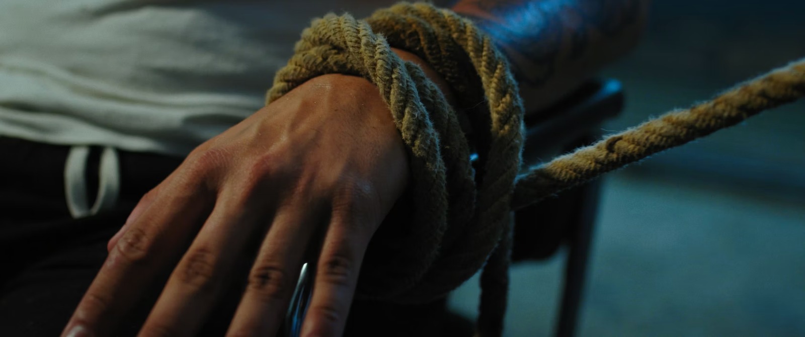 Desconfiada, mulher sequestra e tortura namorado em Manaus