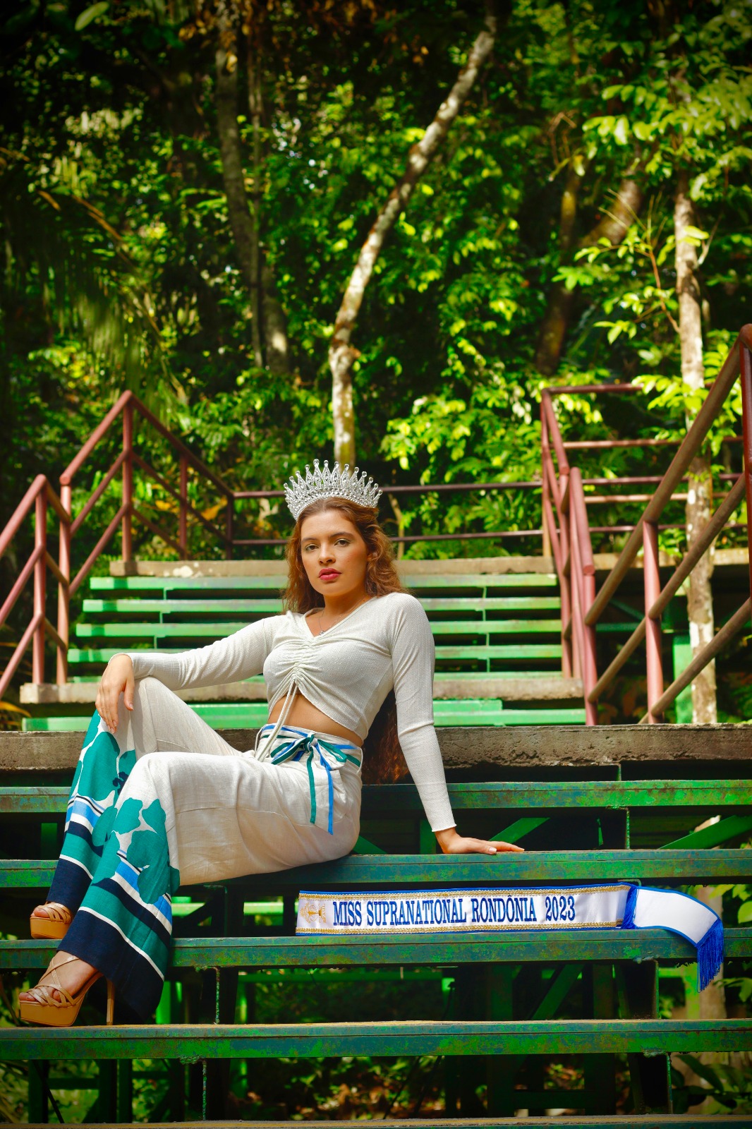 Na semana do meio ambiente, Miss Rondônia visita o Bosque da Ciência em Manaus