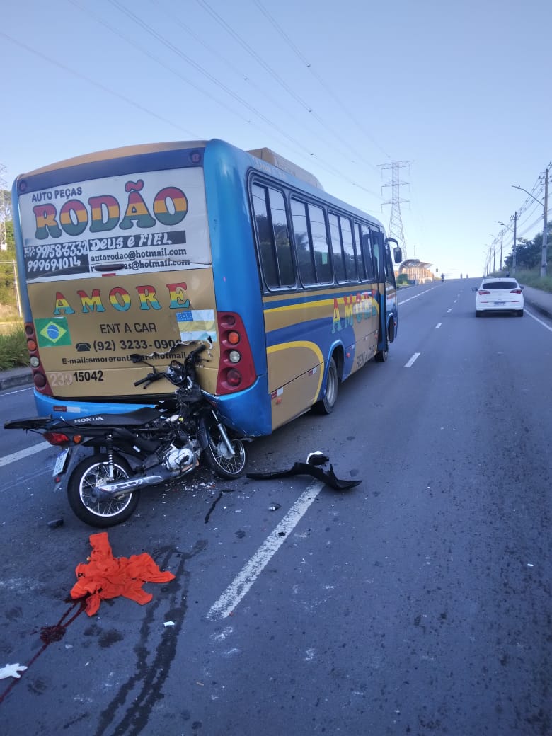 Morre motociclista envolvido em acidente com ônibus em Manaus