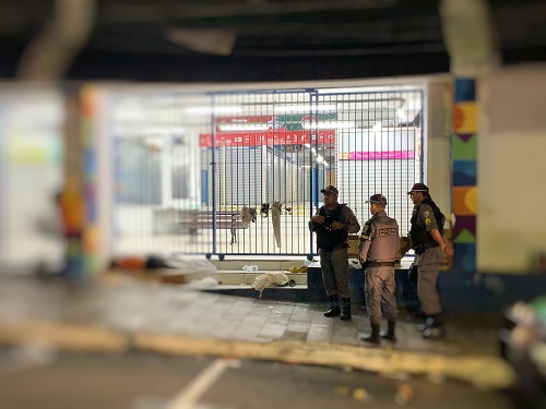 'Monstrinho' é morto a tiros em frente à Galeria dos Remédios em Manaus