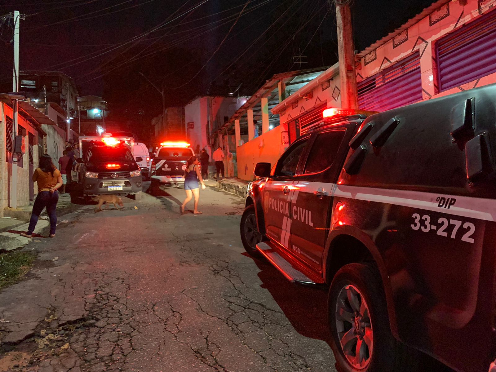 Adolescente é morto com 12 tiros após ser perseguido por criminosos em Manaus