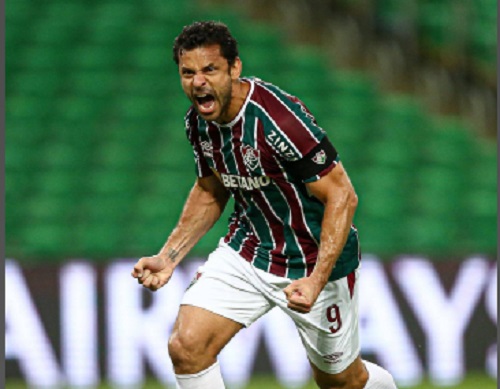 Fred tem arma apontada para cabeça durante assalto após vitória do Fluminense