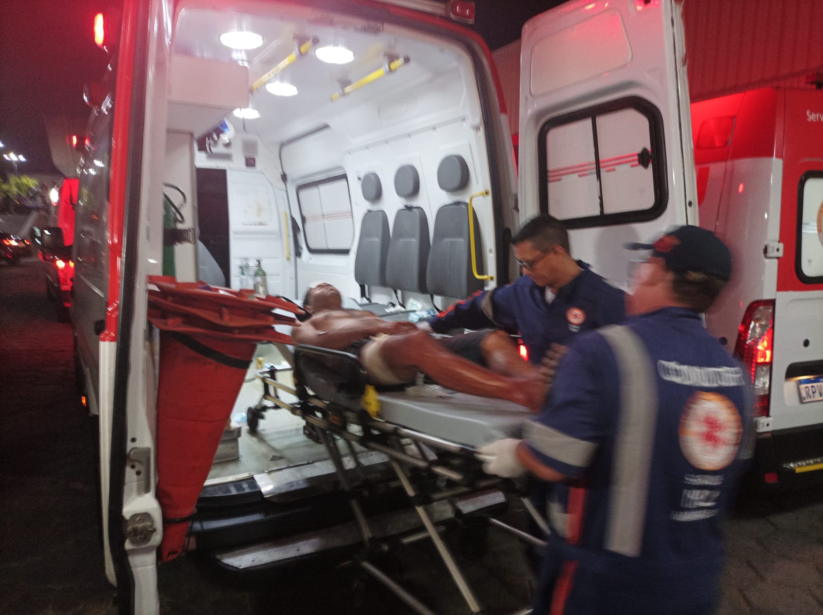 Pistoleiros atiram contra 6 pessoas em tentativa de chacina em Manaus; criança é baleada 