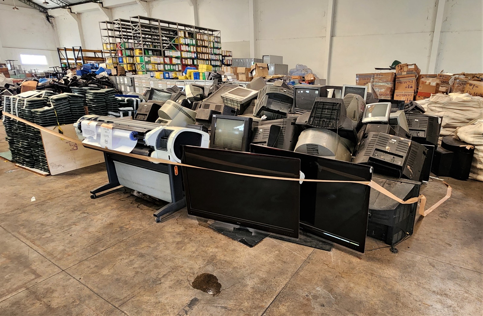  Manaus realiza leilão de bens inservíveis na próxima semana