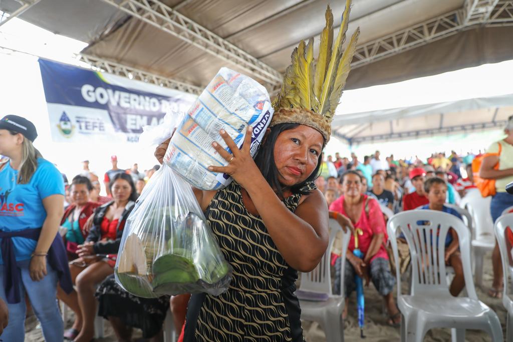 Povos indígenas afetados pela seca no Amazonas devem receber ajuda humanitária