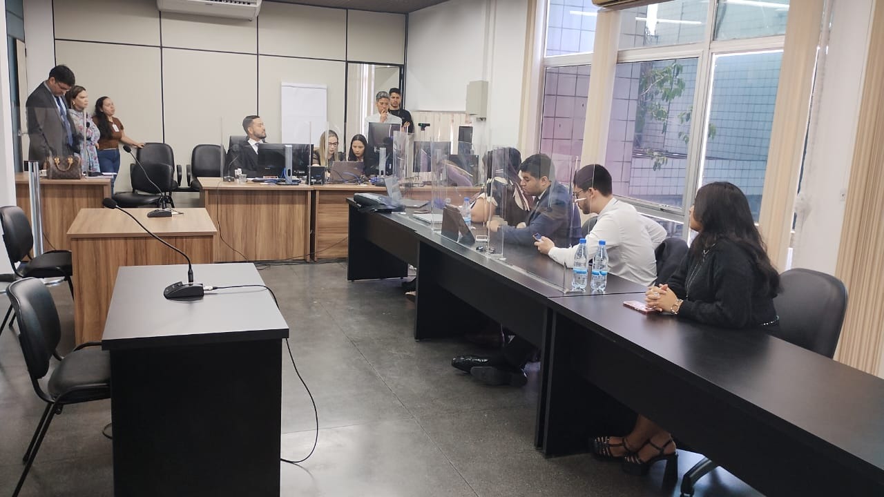 Caso Débora: Audiência de instrução da morte de jovem grávida é encerrada em Manaus