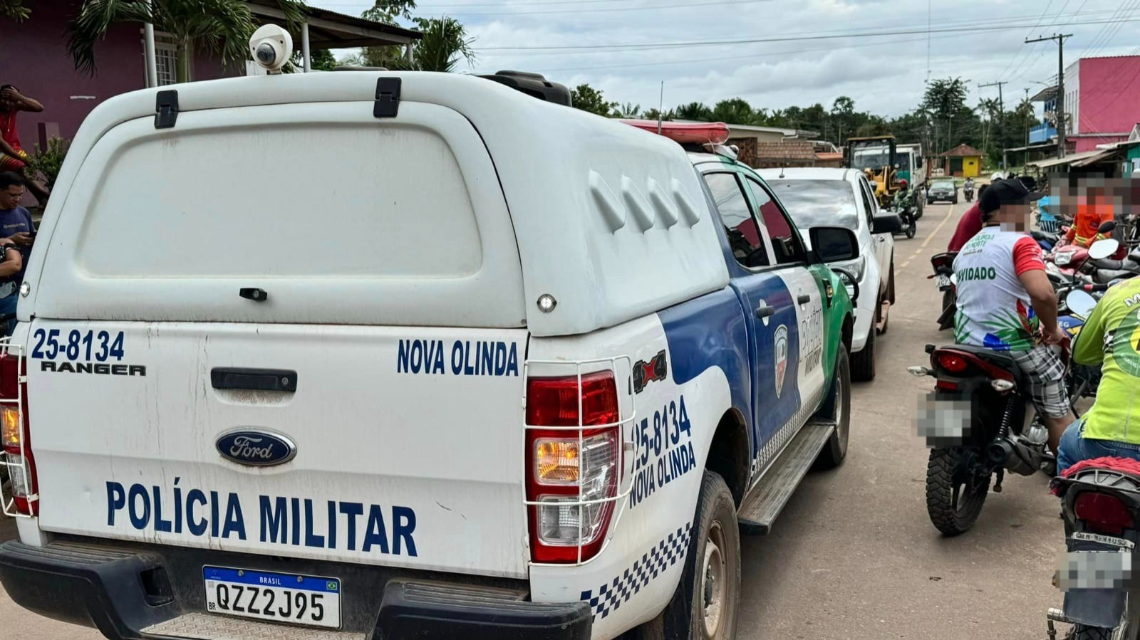 Adolescente é apreendido suspeito de matar mulher com golpe de gargalo de garrafa no Amazonas