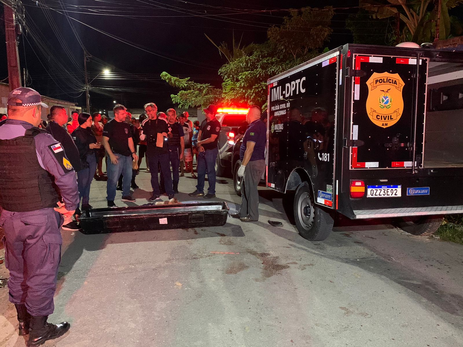 Criminoso é morto por justiceiro após atirar em criança durante assalto em Manaus