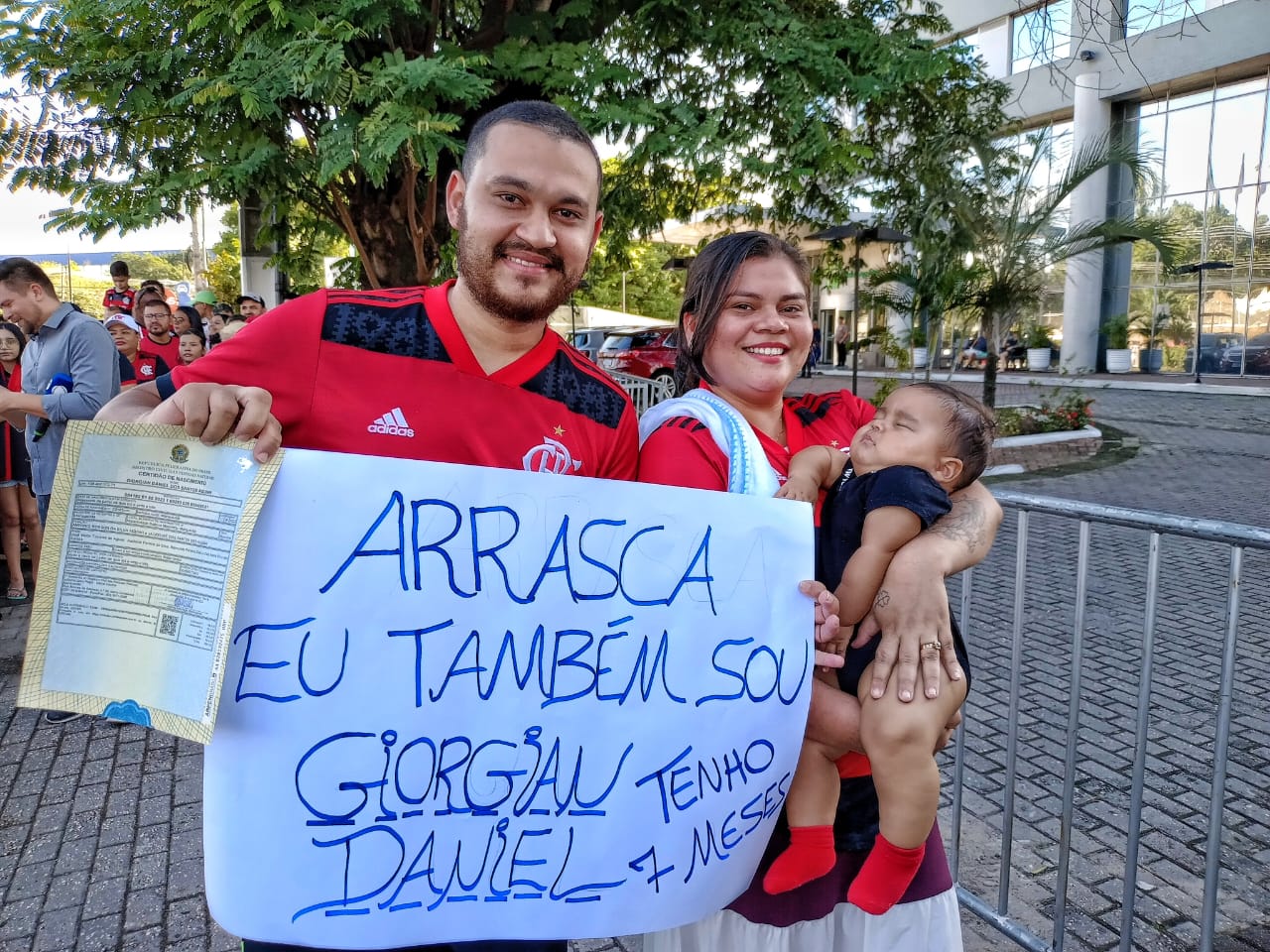 Casal batiza filho com nome de Arrascaeta e espera encontrar jogador em Manaus