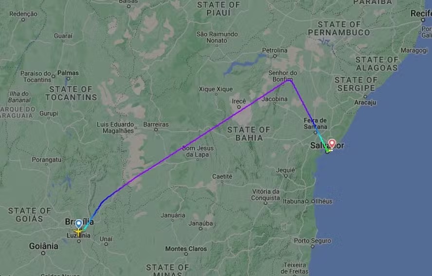 Piloto desmaia durante voo da Latam e avião faz pouso de emergência