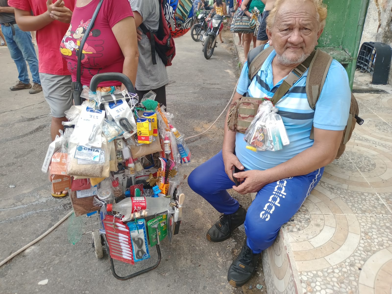Morador que perdeu casa em incêndio em Manaus relata angústia: 'salvei só meus documentos'