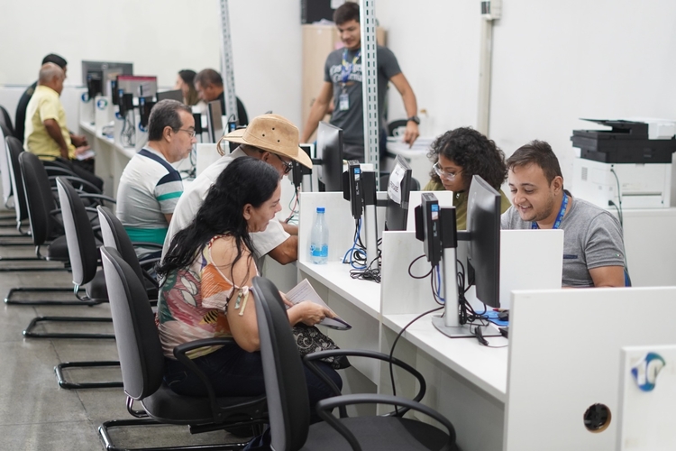 Sine Amazonas divulga 305 vagas de emprego para esta quinta-feira