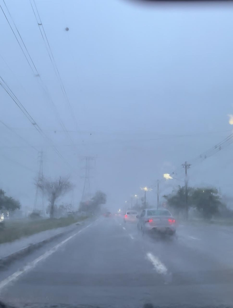Manaus registra seis ocorrências durante chuva nesta segunda-feira
