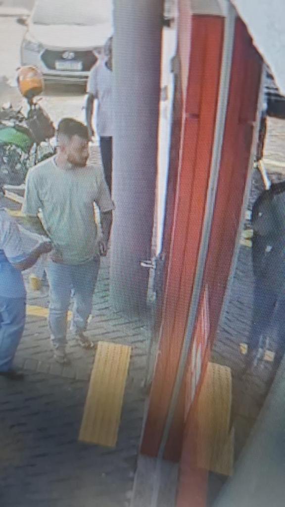 Golpe: Dupla pagava idosos para se passarem por clientes de banco em Manaus