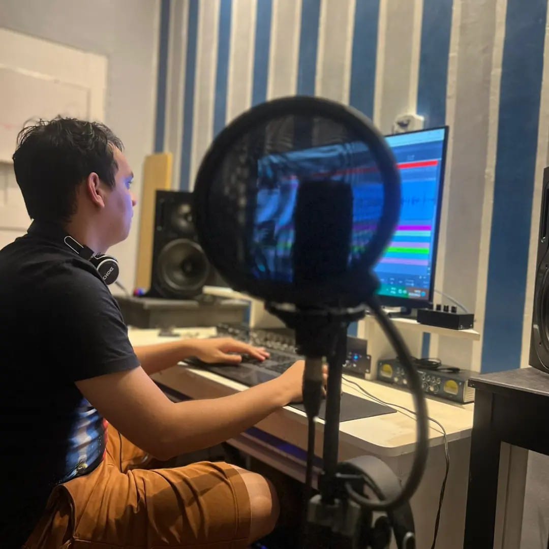 Artista prepara EP e exalta influência da música andina na cultura de Parintins