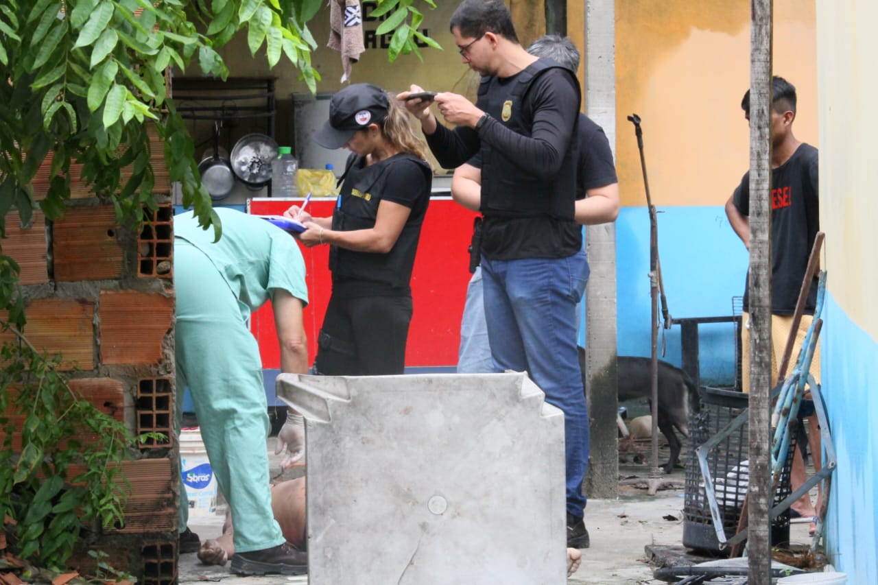 Com facadas pelo corpo, ‘Maradona’ é encontrado morto em casa no Zumbi