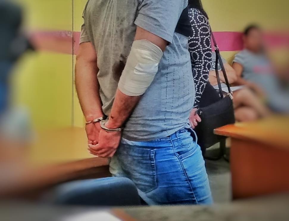 Homem é preso por agredir e perseguir ex-mulher no trabalho no Vieiralves