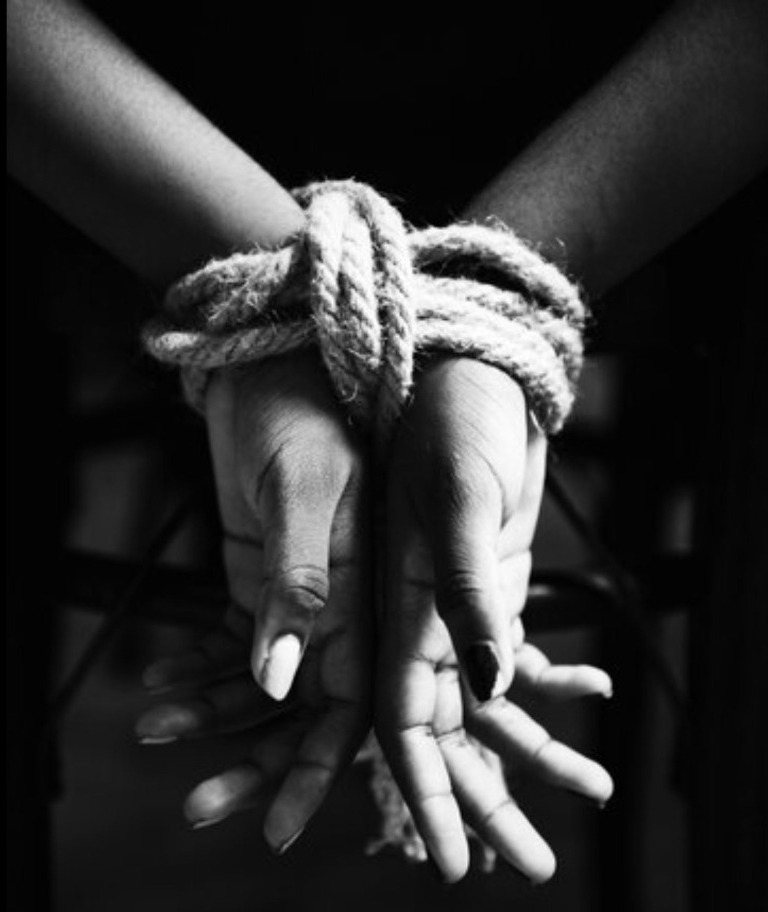 Adolescente grávida é agredida e mantida em cárcere privado pelo ex-companheiro