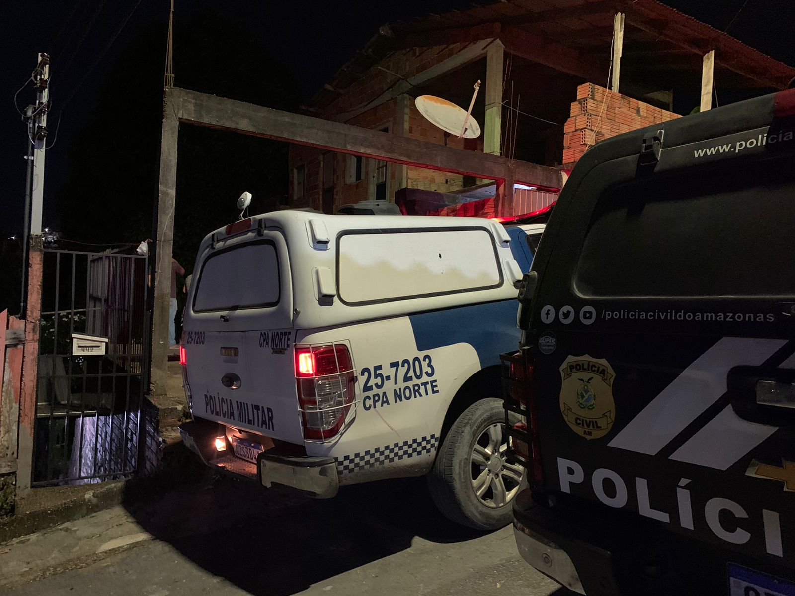 Criminosos perseguem e matam homem com mais de 10 tiros no Cidade de Deus