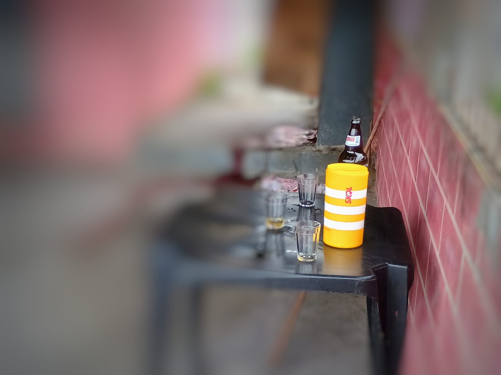 Tiroteio em bar termina com homem morto dentro de banheiro no Jorge Teixeira