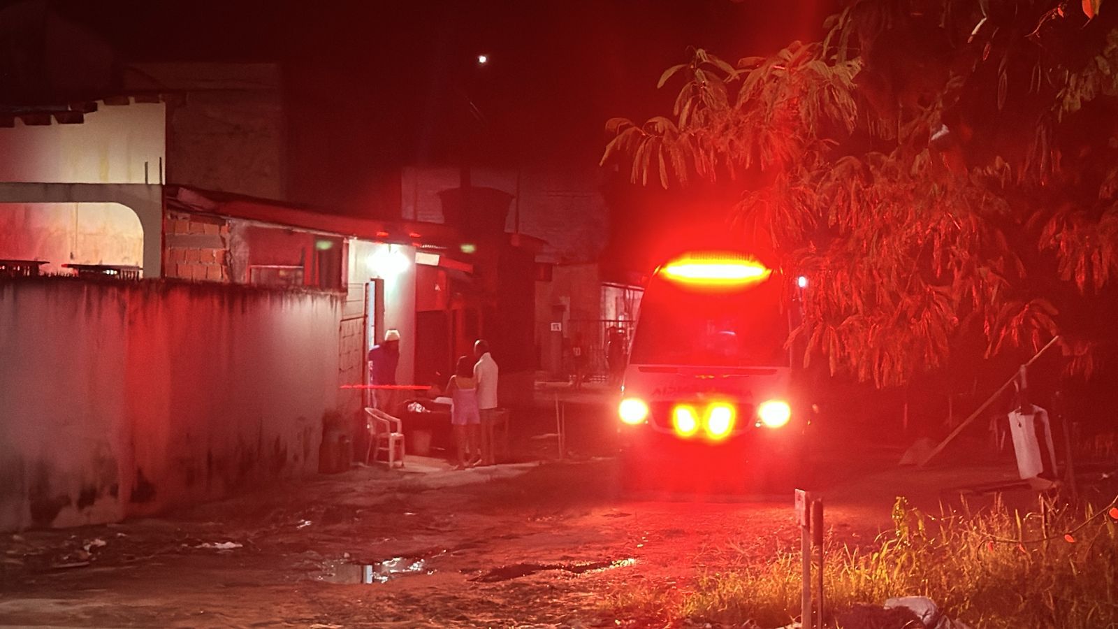 Idoso é espancado após pedir que homem não jogasse lixo em quintal em Manaus
