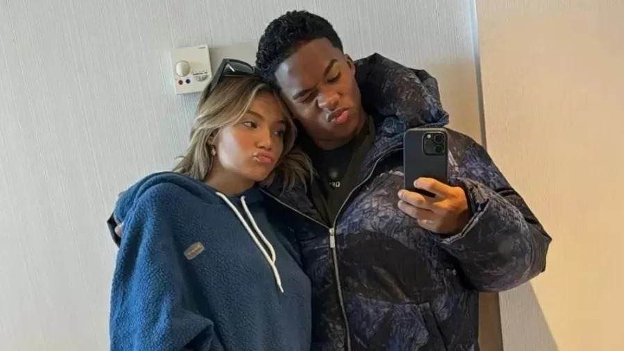 Namorada de Endrick ganha festa de despedida e aumenta rumores de que vai com jogador para Espanha