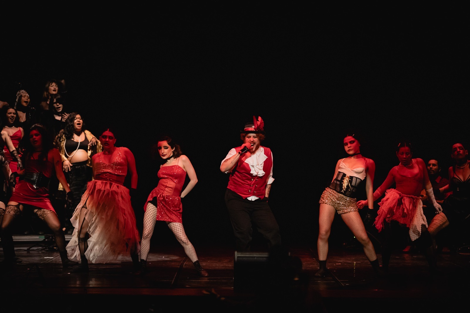 Teatro Amazonas recebe o espetáculo "Cabaré Chinelo – O Show"