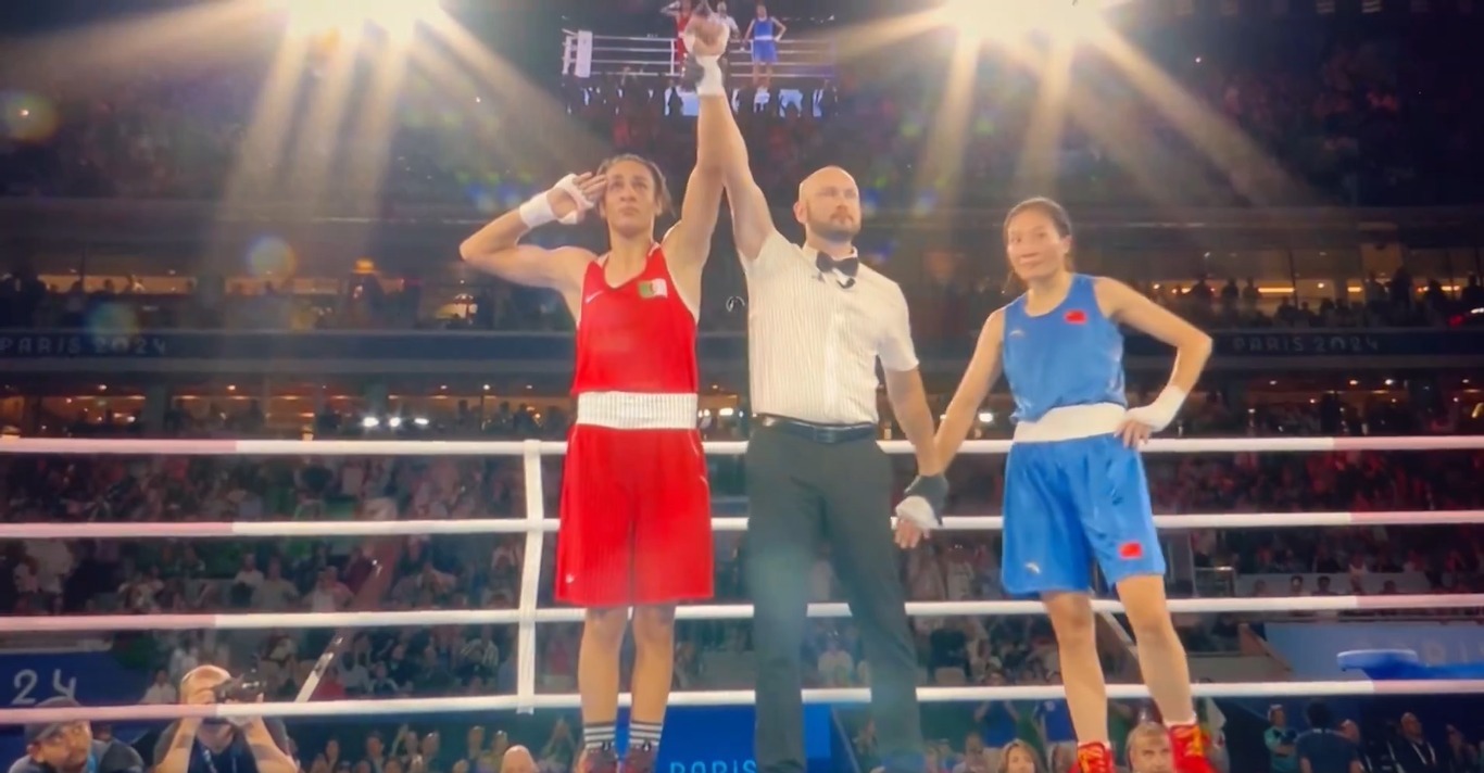 Campeã do boxe Imane Khelif abre queixa após polêmica sobre gênero