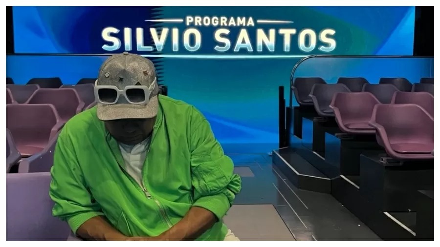 Liminha faz desabafo em foto no auditório do Silvio Santos: 'vazio inexplicável'
