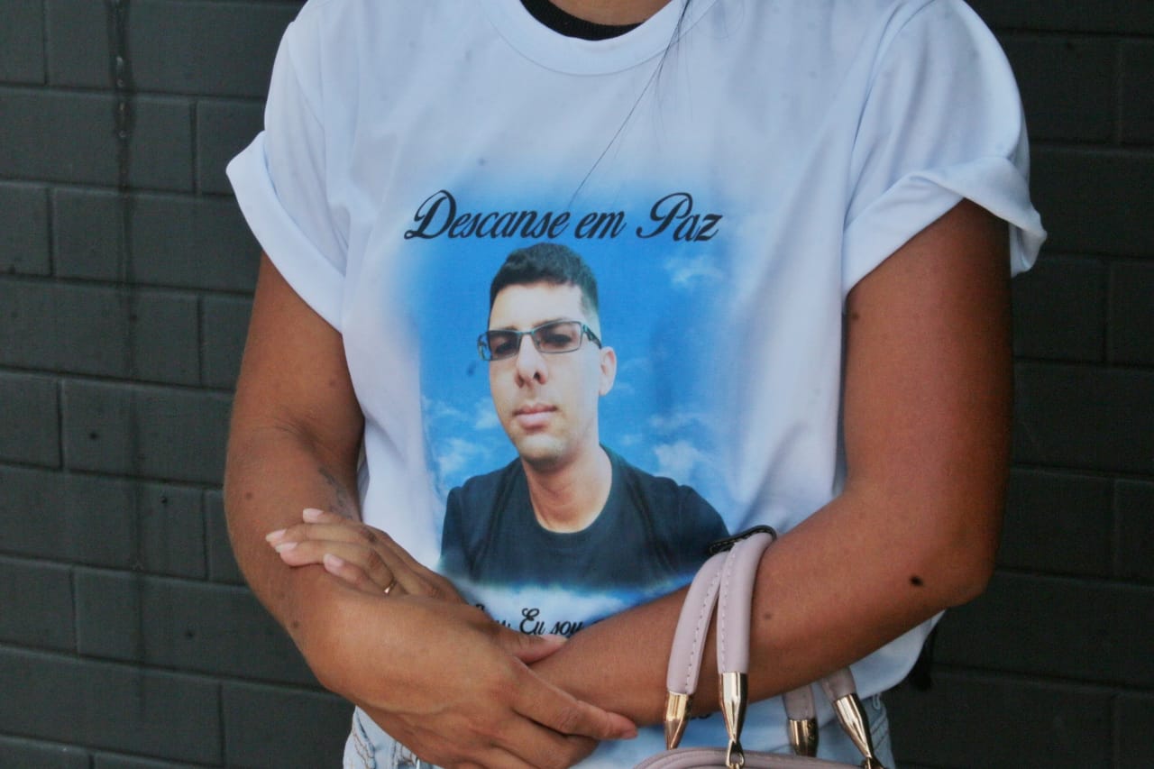 Esposa e filho de homem morto na Avenida das Torres foram abordados por criminoso 