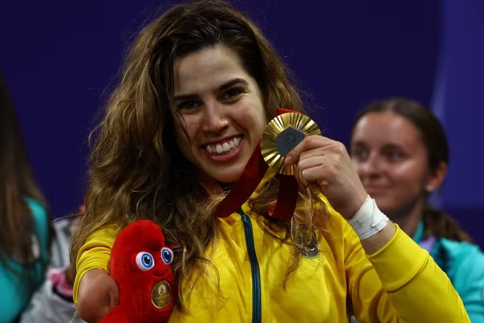  Ana Carolina Silva conquista ouro inédito e Silvana Fernandes garante o bronze
