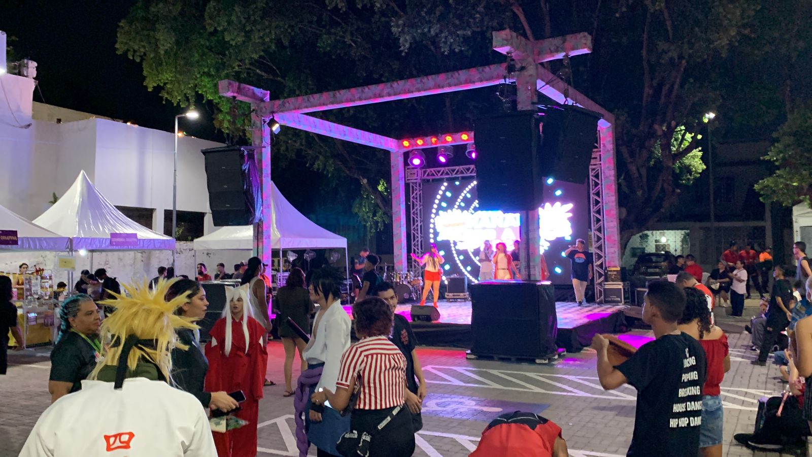 Shows, espaço moda e mais: Veja movimentação do 2º dia do Passo a Paço