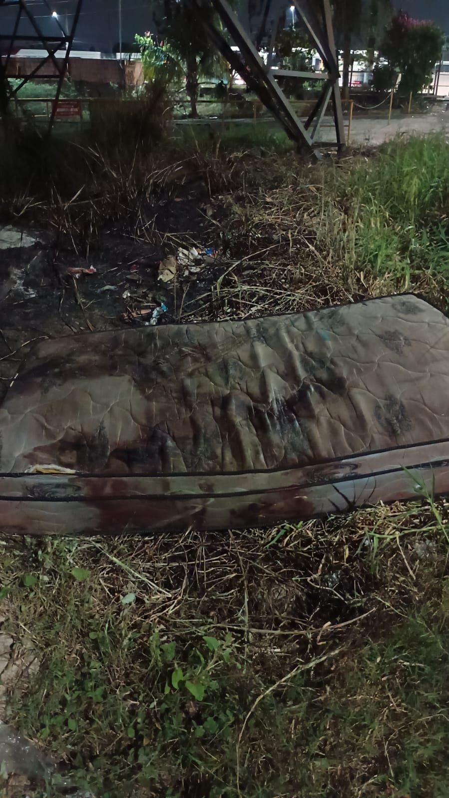 Corpo em decomposição é encontrado dentro de kitnet em Manaus