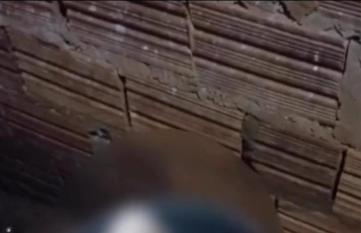 Bebê morre afogado em balde após mãe adolescente sair para festa