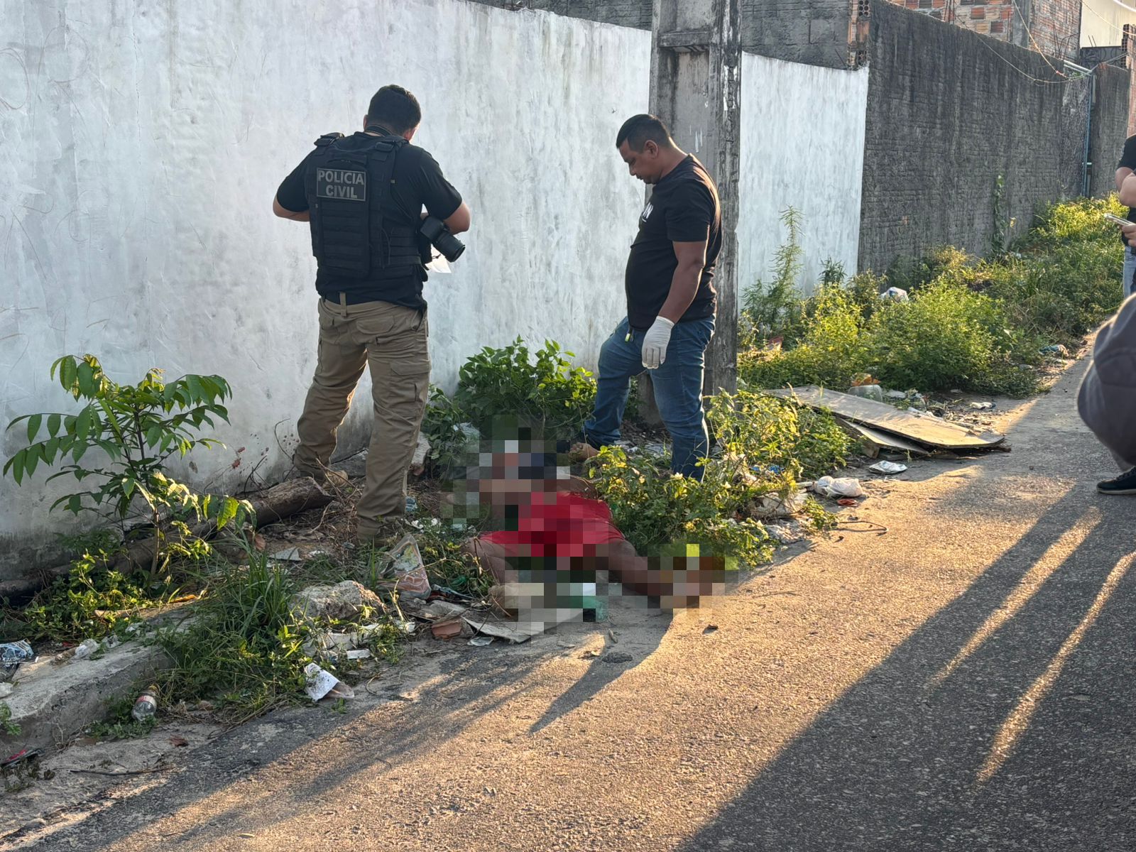 Com recado em muro, homem é achado com cabeça dilacerada a pedradas no Valparaíso
