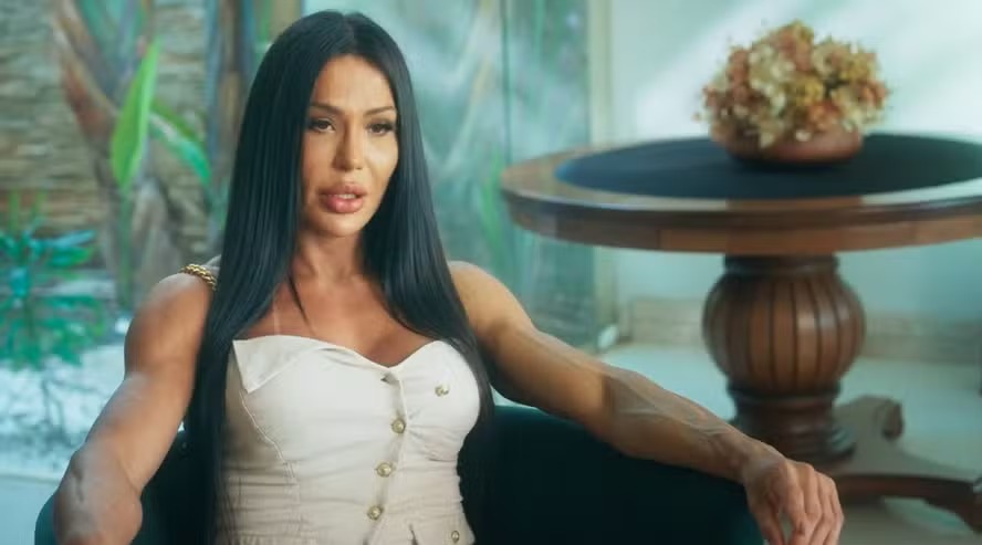 Gracyanne Barbosa abre o jogo sobre Belo em documentário: "mente compulsivamente"