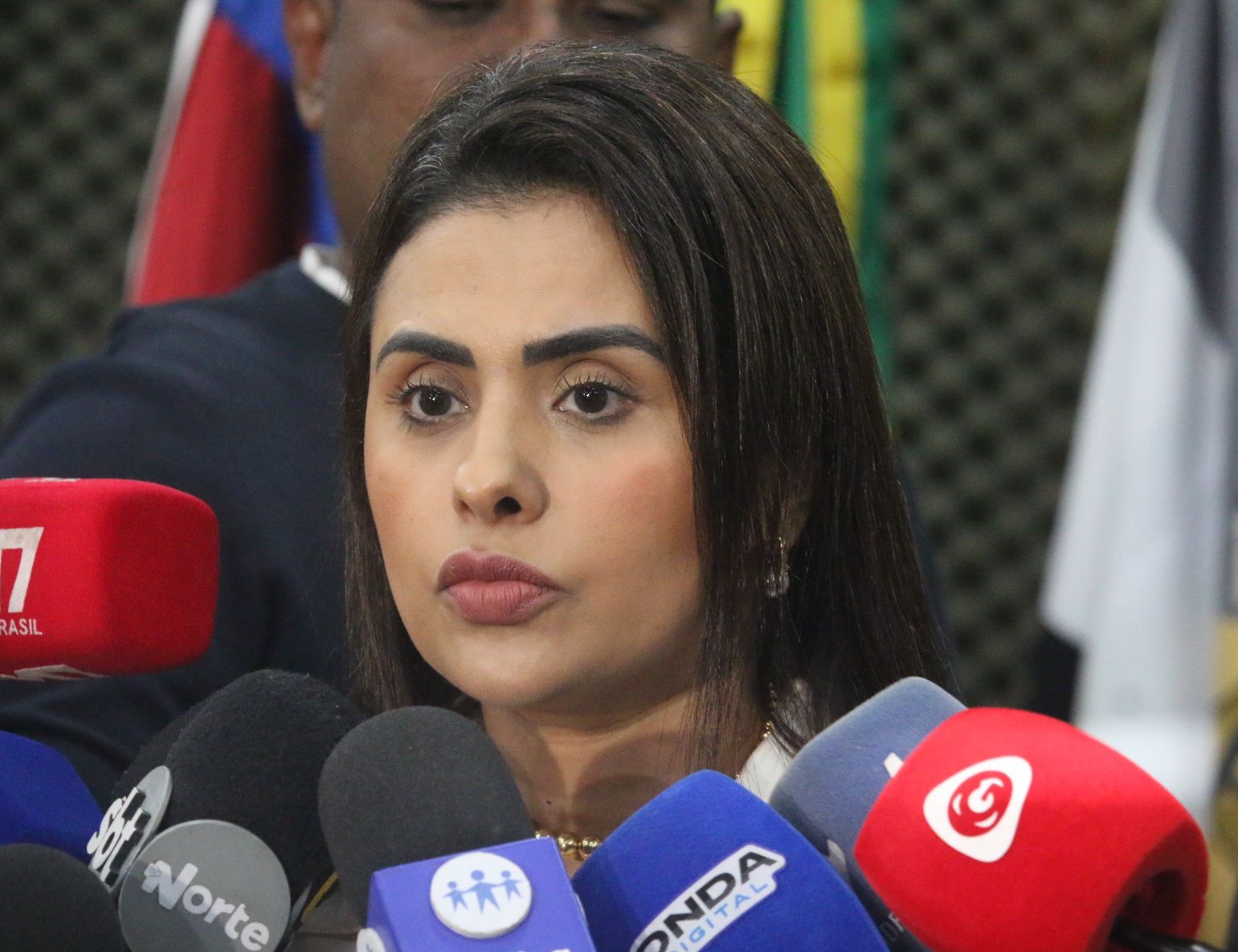 Idoso é preso por estuprar e filmar adolescente que conheceu na igreja em Manaus