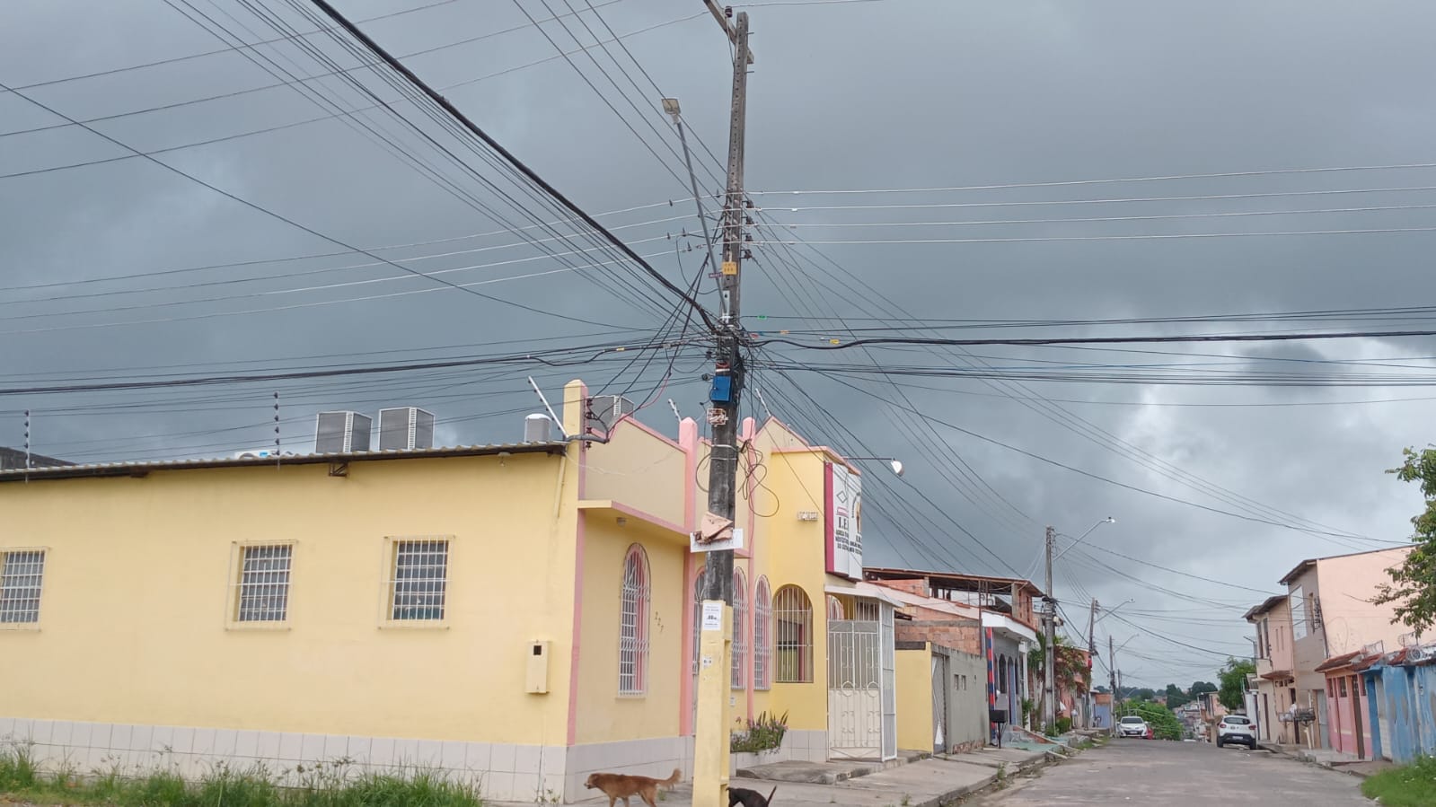 Manauaras têm domingo chuvoso e promessa de clima ameno para a semana 