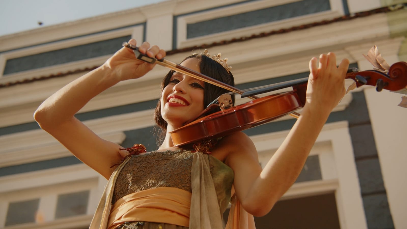 Espetáculos de dança e orquestra sinfônica movimentam programação no Teatro Amazonas