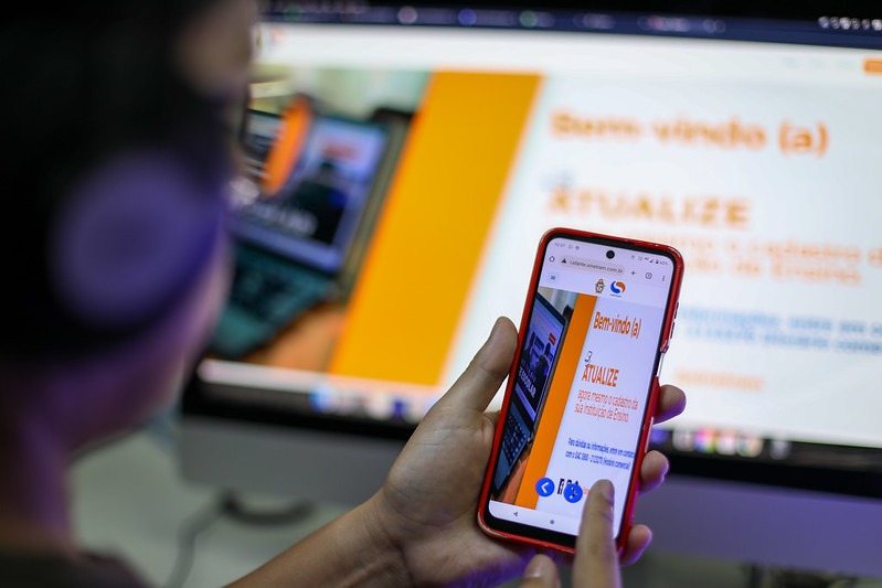 Prefeitura de Manaus inicia cadastro e recadastro da meia-passagem estudantil