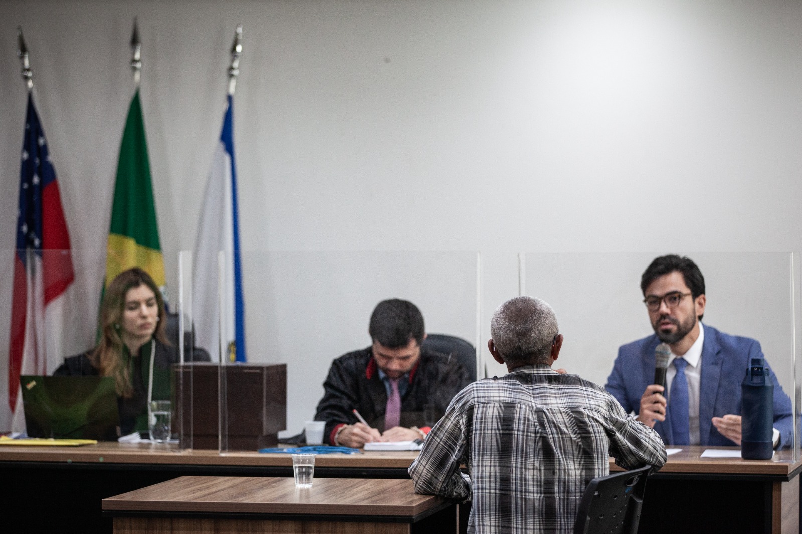 Justiça absolve sobrinho que matou tio em Manaus após tentativa de estupro da filha