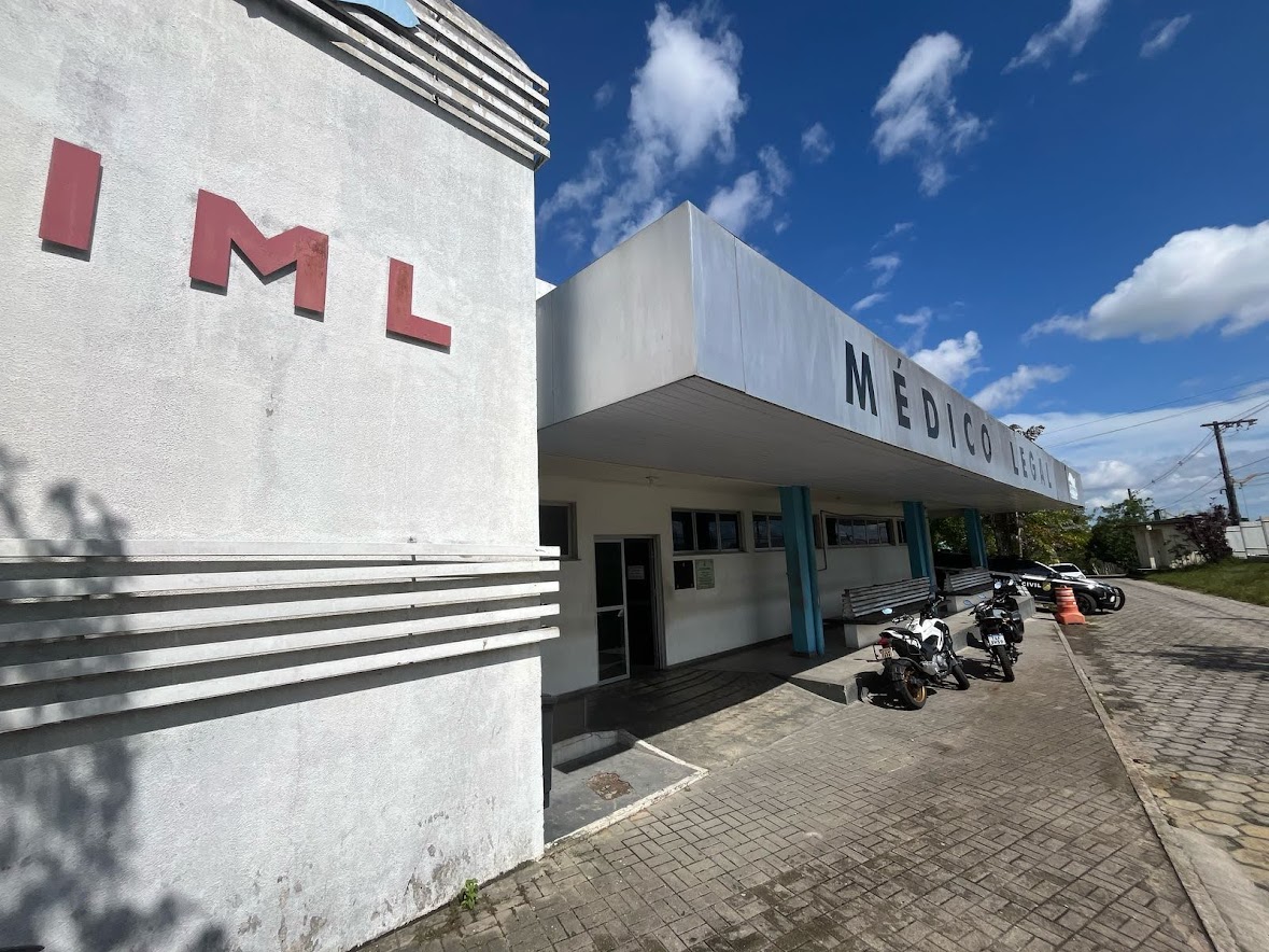 Homem é afogado, asfixiado e jogado em avenida no União da Vitória